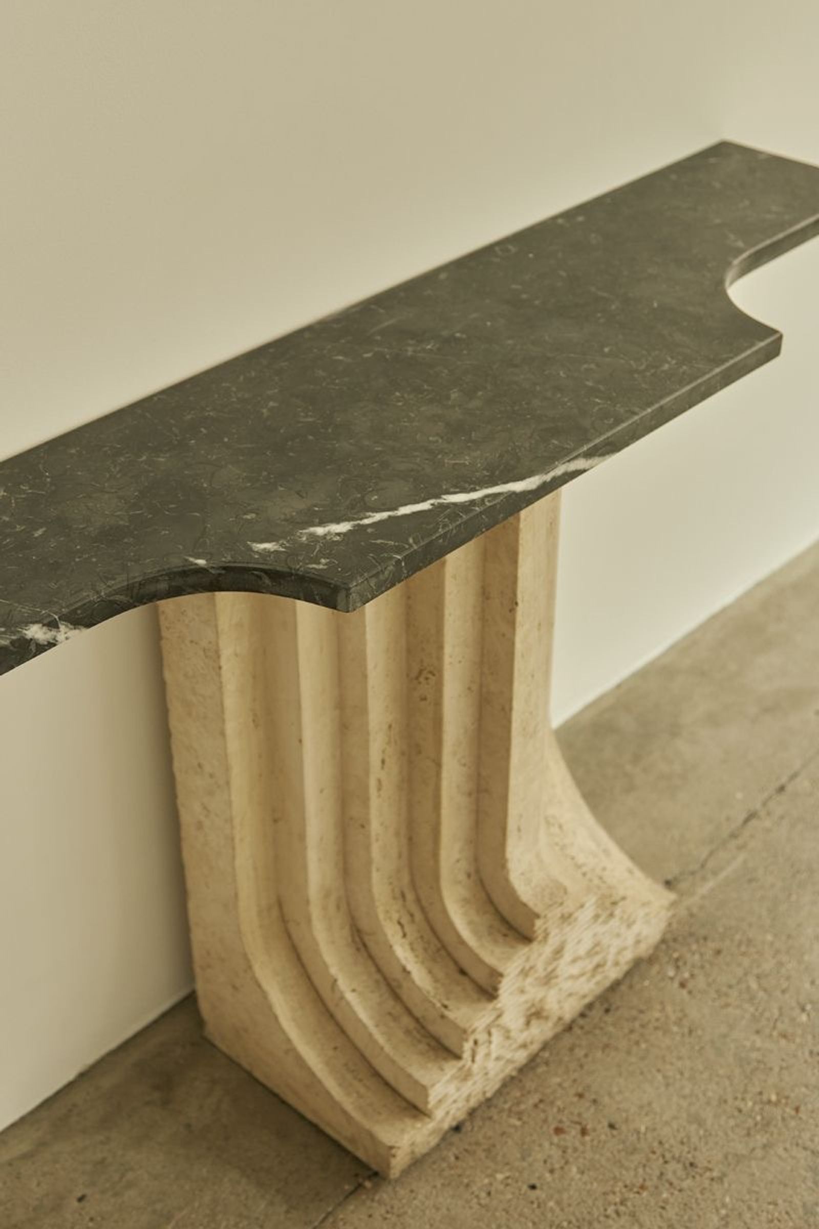 Consola mármol verde y travertino