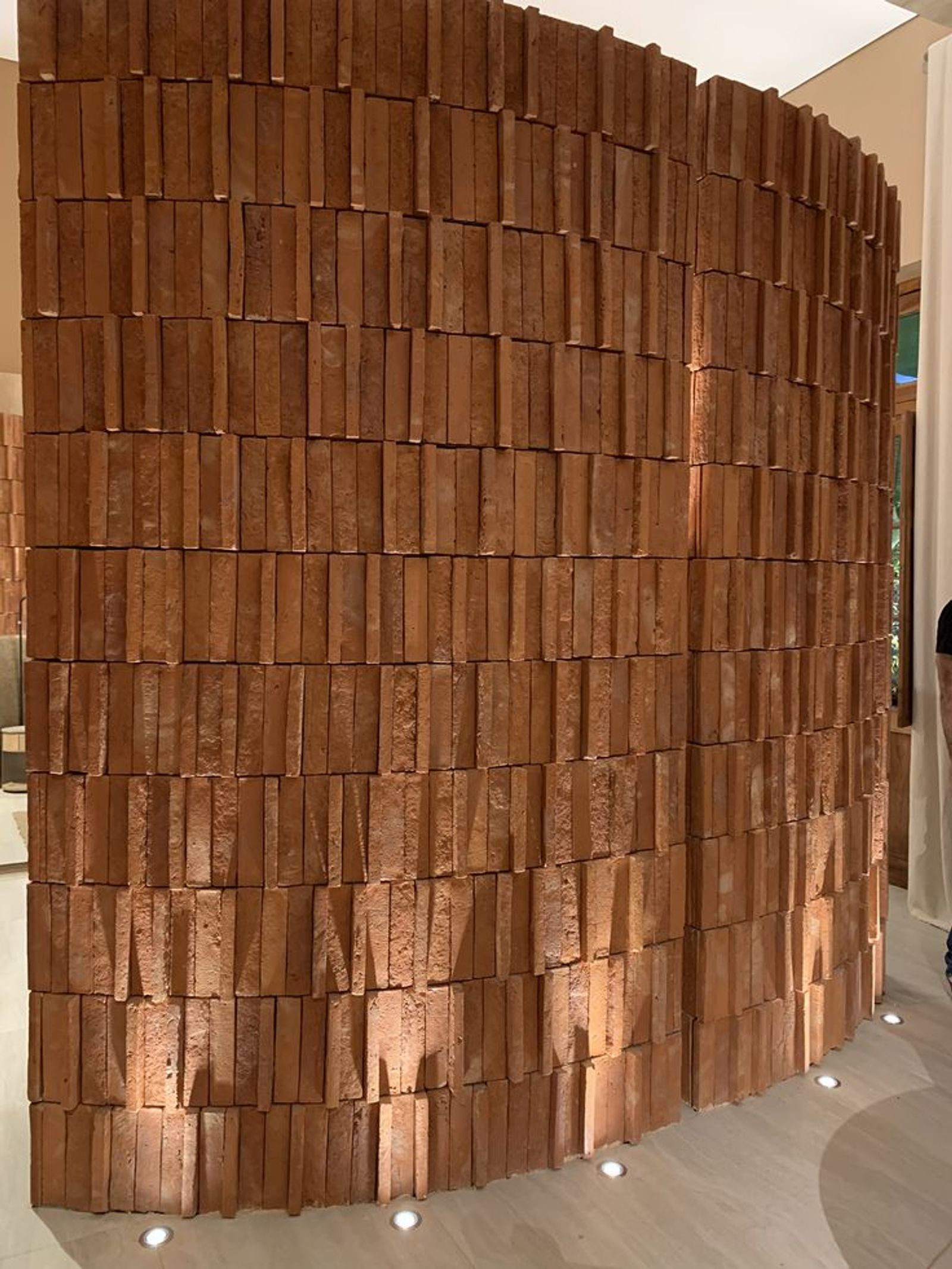 Sculptural brick wall